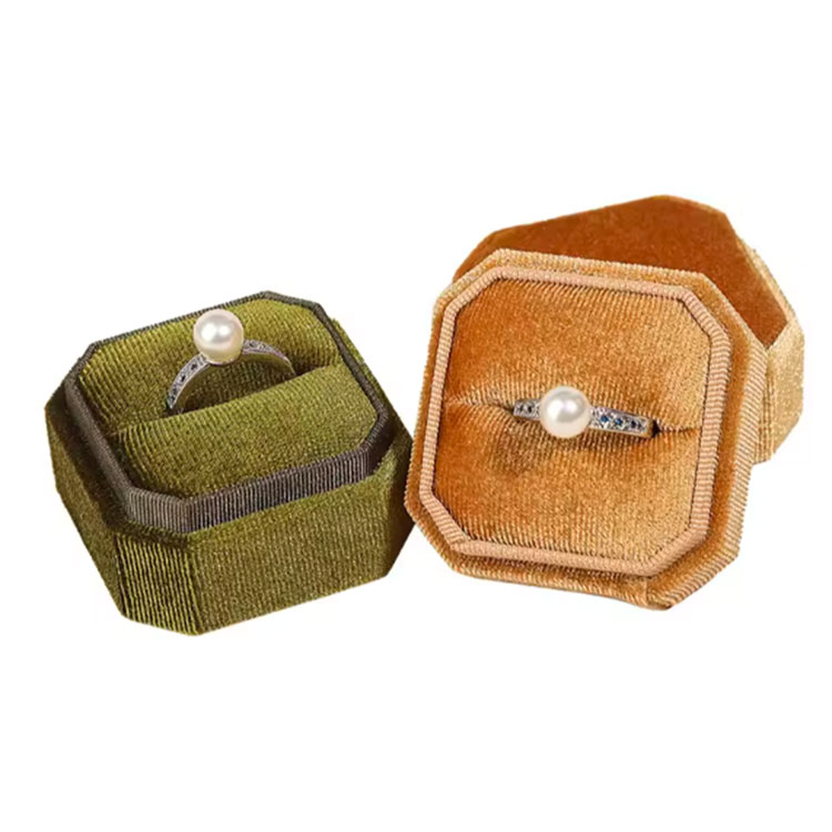 Hvorfor har vi brug for hårde materialer til den elegante ringboks til bryllup?